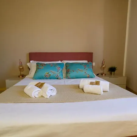 Corvina By Zeni Holiday home *